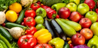 Jandira entrega kits de legumes às famílias mais carentes da cidade