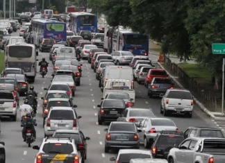 Rodízio de veículos fica suspenso até o início de janeiro em São Paulo