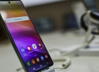 Setor de telecomunicações enfrenta desafios 25 anos após privatização