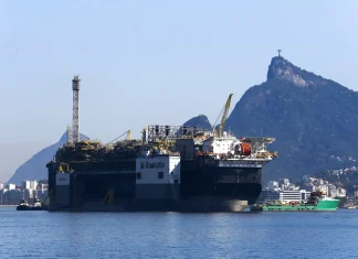 União deve leiloar 78 milhões de barris de petróleo em 2025