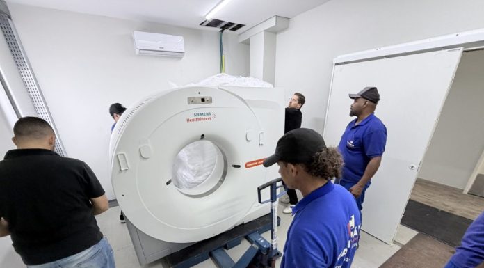 Cajamar amplia atendimento com novo tomografo