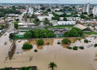 Com 32 mil afetados por chuvas, Acre entra em situação de emergência
