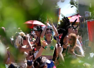 Mulheres receberão atendimento especial durante o Carnaval de SP