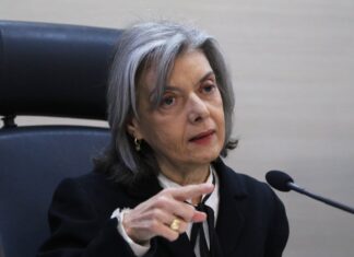 “Não somos coitadas”, diz Cármen Lúcia sobre mulheres na política