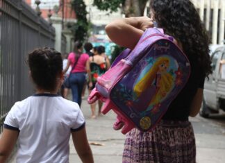 Dois em cada três estudantes precisam de reforço escolar, diz pesquisa