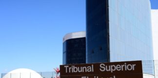 TSE mantém decisão que multou deputado Nikolas em R$ 30 mil