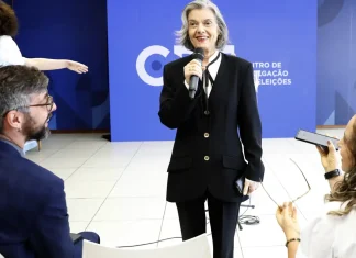 Cármen Lúcia promete pesquisa sobre motivos de abstenção