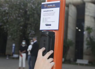 UNB instala postes com botão de emergência no campus