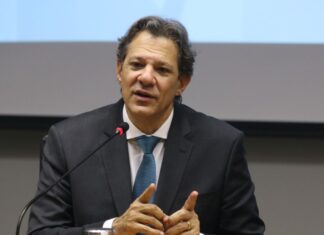 Haddad discute pauta econômica do segundo semestre com Lira