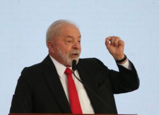 Lula entregará a cientistas medalha retirada por Bolsonaro