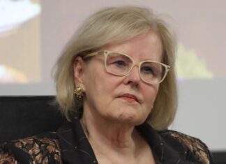 Rosa Weber libera descriminalização do aborto para julgamento