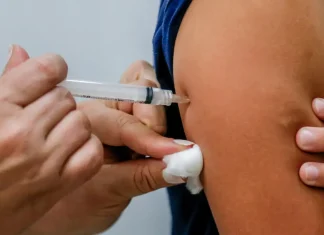SP lança campanha ‘Chama o Var’ para esclarecer dúvidas da população sobre vacinas
