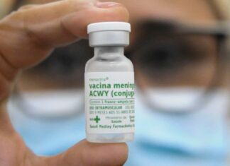 Vacinação contra meningite busca menores de 11 anos com dose em atraso
