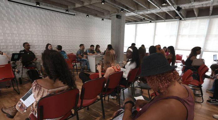 Brasil teve saldo positivo de 71 mil vagas ocupadas por estrangeiros