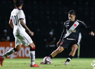 Vasco é goleado em São Januário e segue na Série B em 2022