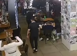 Mulheres denunciam racismo em restaurante de Cotia
