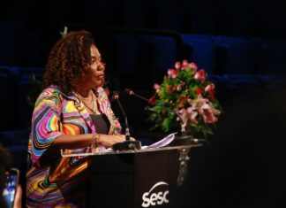 Ministra da Cultura promete apoio federal ao Carnaval