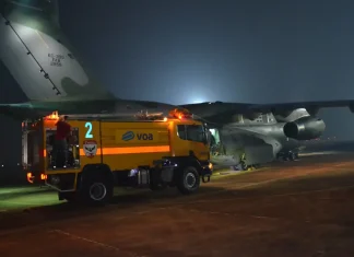 FAB cede avião para auxiliar no combate ao fogo no interior paulista